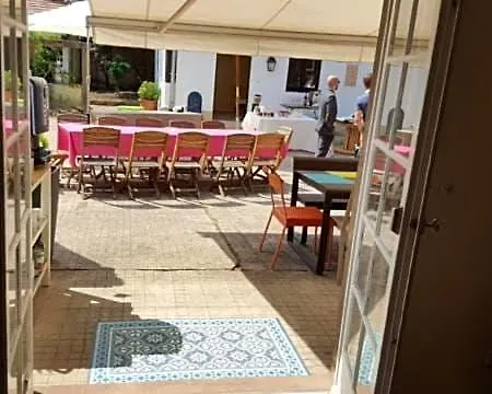 La Grange Aux Coqs Alojamento de Acomodação e Pequeno-almoço 3*